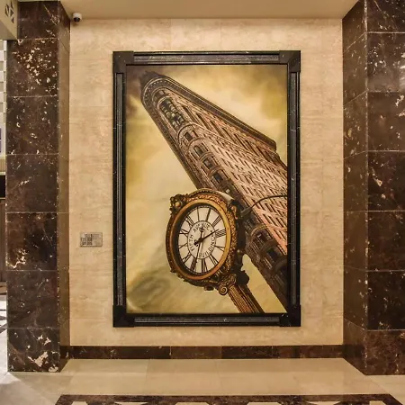 Apartment Royal In Flatiron Building Skopje